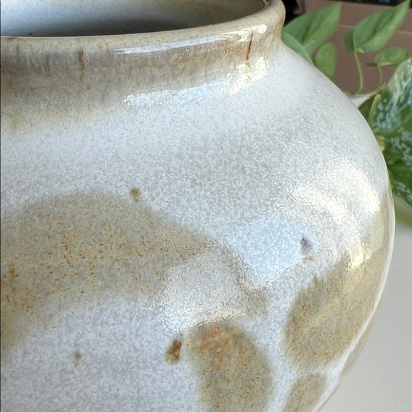 Handmade Neutral Pottery Vase Botanical Leaf Design Vintage - Picture 12 of 15